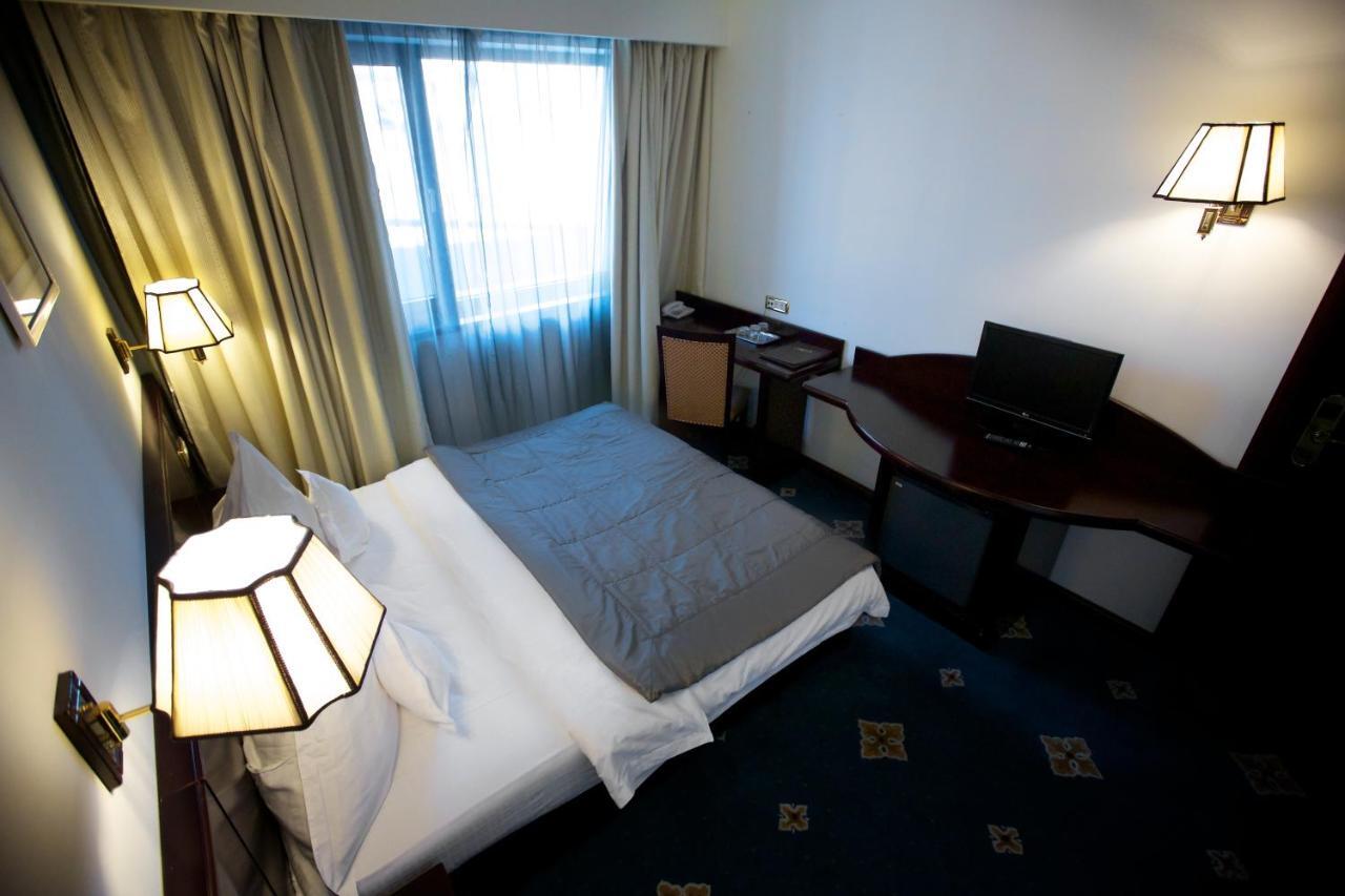 Hotel Delta 4 Tulcea Exterior foto
